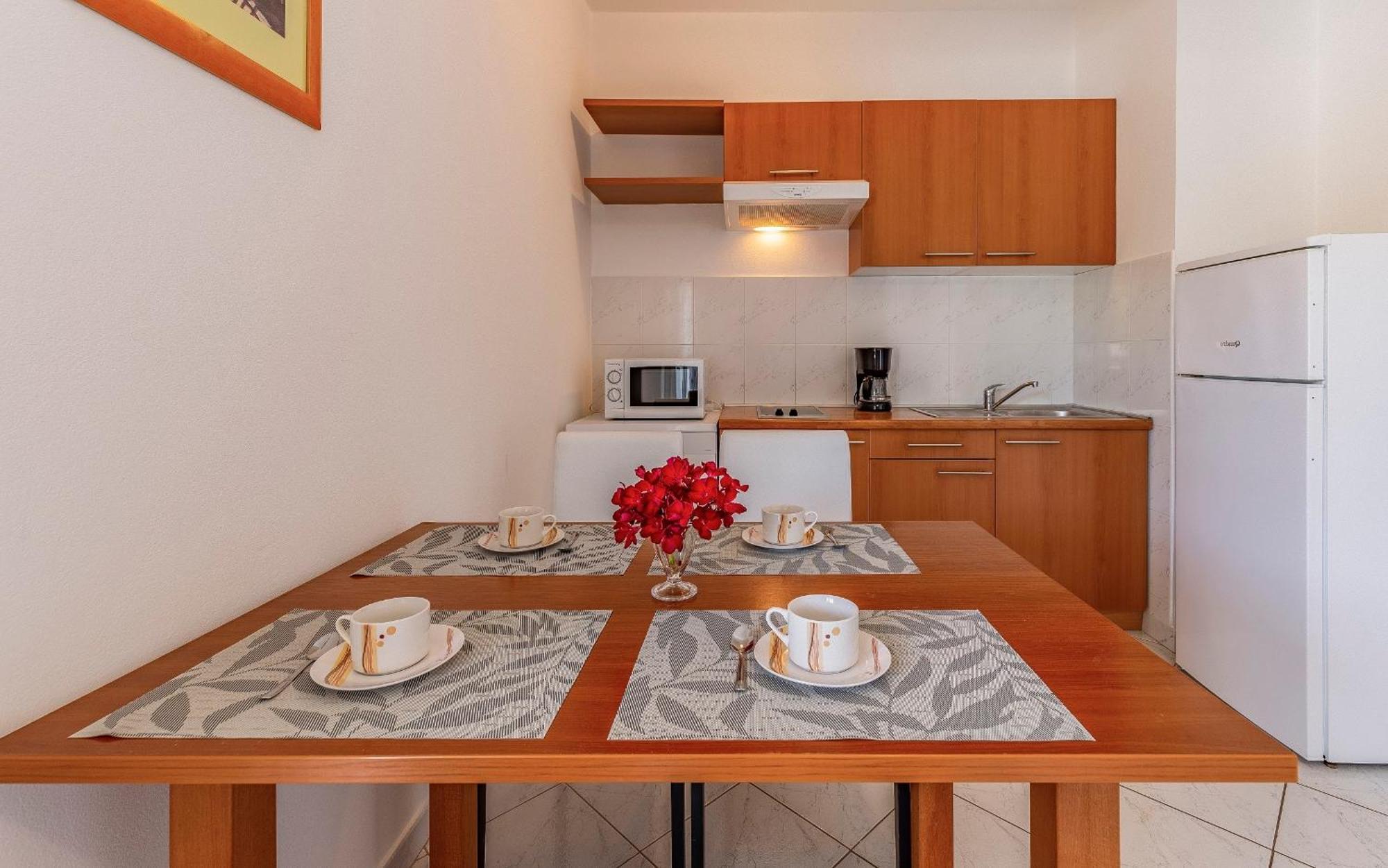 Apartments Rok Pula Exterior photo